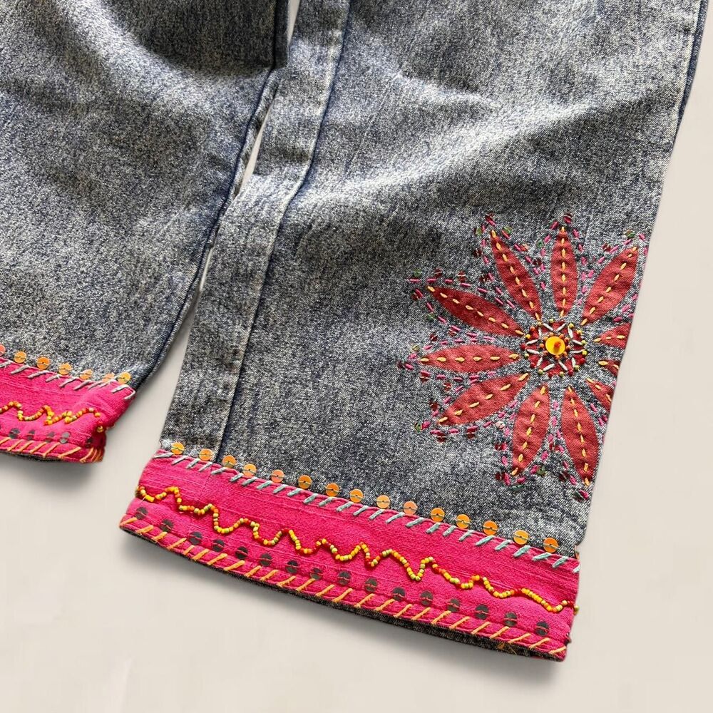 Vintage jeans Y2K Embroidered Flower small | artsy indie beaded cropped denim - Picture 6 of 8